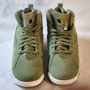 Nike Air Light Olive Green Sneakers Jordan MVP GS SKY J LIGHT Olive Size 6.5 Y